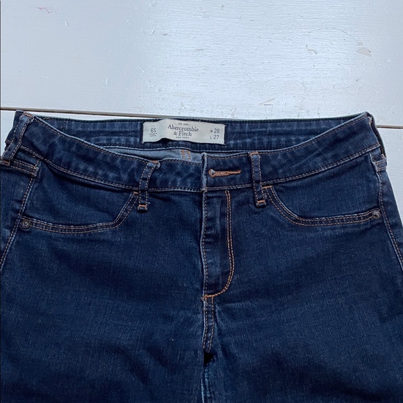 Abercrombie & Fitch Denim - Abercrombie & Fitch Navy Blue Jeans 6S
Waist 28 L 27 vintage